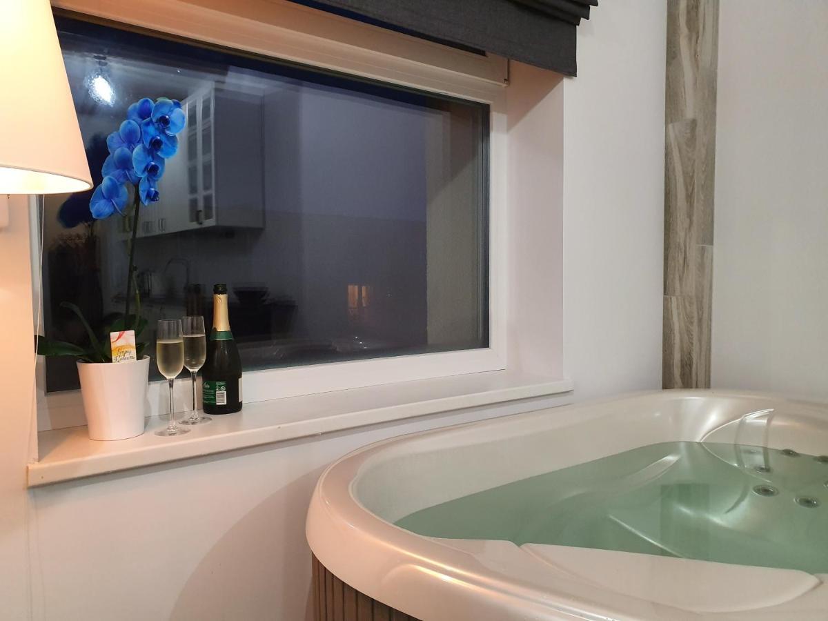 Apartamentai Su Jacuzzi Panevėžys Zewnętrze zdjęcie